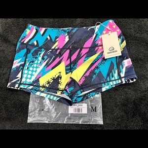 Feed Me Fight Me Graffiti Queen shortie shorts 2” Sz medium